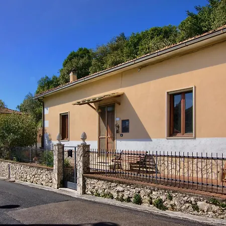 Tatil Evi Scappo In Umbria, Il Tuo Nido Fornole